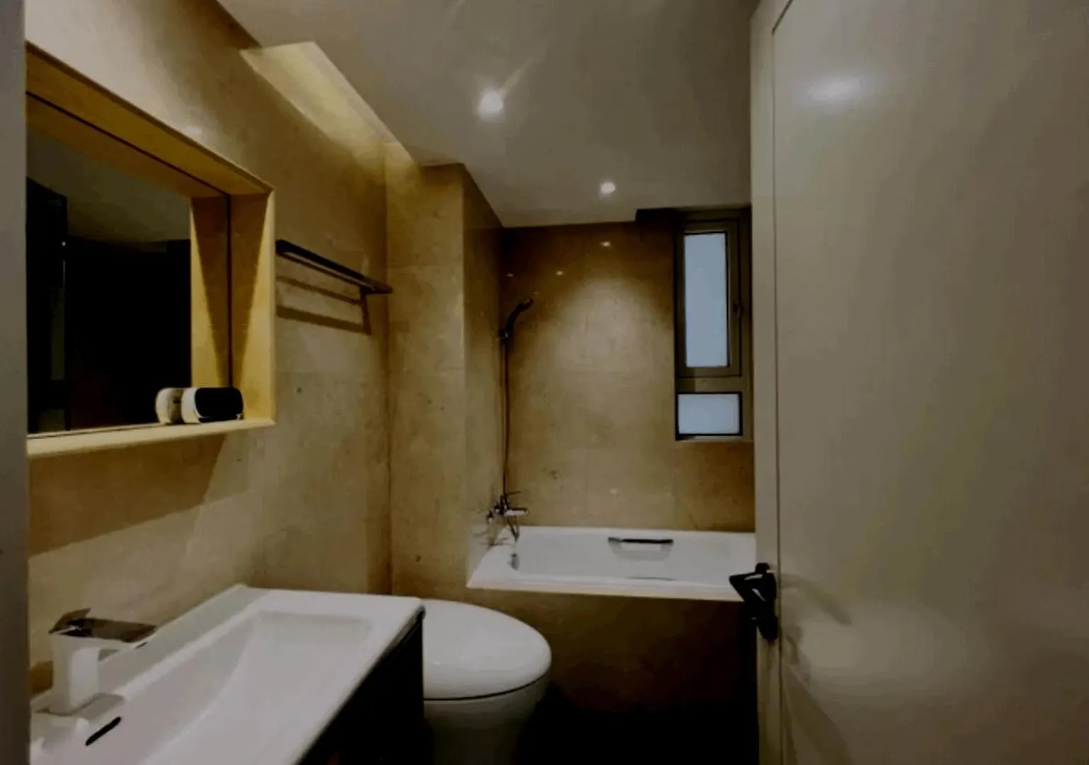 Apartment Great Place Modern And Spacious Hong Kong